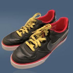 Nike Women’s Sweet Ace 83 tennis shoes